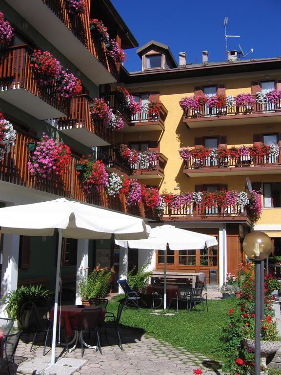 Albergo Monteverde Lavarone Eksteriør bilde